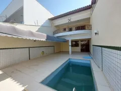 Casa com 4 Quartos à venda, 200m² no Sapiranga, Fortaleza - Foto 1