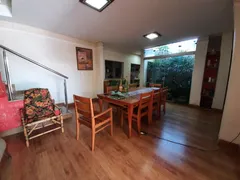 Casa com 4 Quartos à venda, 229m² no Jardim Patrícia, Uberlândia - Foto 5