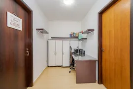 Sobrado com 3 Quartos à venda, 204m² no Orleans, Curitiba - Foto 14
