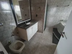 Sobrado com 4 Quartos para alugar, 425m² no Vigilato Pereira, Uberlândia - Foto 29