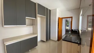 Casa de Condomínio com 3 Quartos para alugar, 190m² no Condomínio Belvedere, Cuiabá - Foto 4