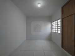 Casa com 4 Quartos para alugar, 220m² no Nossa Senhora Aparecida, Uberlândia - Foto 15