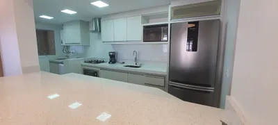 Apartamento com 2 Quartos para alugar, 100m² no Centro, Torres - Foto 11