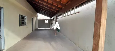 Casa com 3 Quartos à venda, 212m² no Santa Mônica, Uberlândia - Foto 3