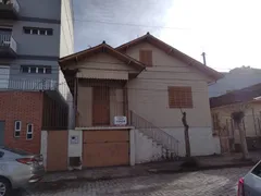 Casa com 4 Quartos à venda, 242m² no Centro, Caxias do Sul - Foto 1