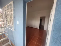 Casa com 2 Quartos para alugar, 120m² no Heliópolis, Belo Horizonte - Foto 9