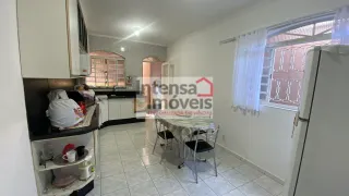 Sobrado com 3 Quartos à venda, 172m² no Loteamento Residencial Colinas, Taubaté - Foto 28