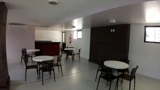 Apartamento com 3 Quartos para alugar, 73m² no Pinheiro, Maceió - Foto 8