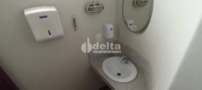 Casa Comercial com 4 Quartos à venda, 250m² no Centro, Uberlândia - Foto 9