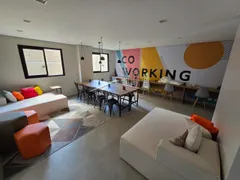 Apartamento com 1 Quarto para alugar, 19m² no Novo Mundo, Curitiba - Foto 13