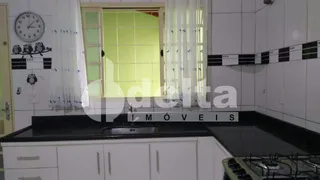 Casa com 3 Quartos à venda, 180m² no Alto Umuarama, Uberlândia - Foto 11