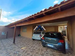 Casa com 3 Quartos à venda, 235m² no Santa Joana, Londrina - Foto 1