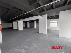 Loja / Salão / Ponto Comercial para alugar, 375m² no Pagani, Palhoça - Foto 2