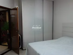 Casa com 5 Quartos à venda, 261m² no Santa Mônica, Uberlândia - Foto 19