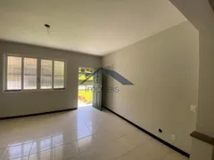 Casa com 3 Quartos à venda, 223m² no Castelanea, Petrópolis - Foto 6