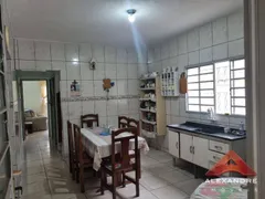 Casa com 5 Quartos à venda, 250m² no Conjunto Residencial Galo Branco, São José dos Campos - Foto 8