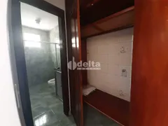 Casa com 3 Quartos à venda, 200m² no Jardim Finotti, Uberlândia - Foto 9