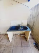 Casa com 2 Quartos para alugar, 60m² no Santa Rosa, Uberlândia - Foto 8