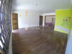 Casa com 4 Quartos à venda, 195m² no Jardim Itú Sabará, Porto Alegre - Foto 4