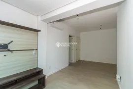 Apartamento com 2 Quartos à venda, 65m² no Passo da Areia, Porto Alegre - Foto 5