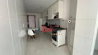 Apartamento com 2 Quartos para alugar, 95m² no Braga, Cabo Frio - Foto 8