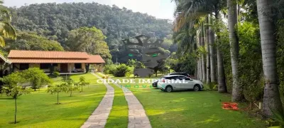 Fazenda / Sítio / Chácara com 4 Quartos à venda, 185m² no Araras, Petrópolis - Foto 1