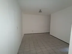 Casa com 2 Quartos para alugar, 115m² no Centro, Fortaleza - Foto 8