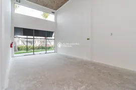 Loja / Salão / Ponto Comercial para alugar, 61m² no São João, Porto Alegre - Foto 6