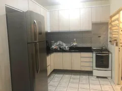 Casa com 3 Quartos à venda, 220m² no Partenon, Porto Alegre - Foto 11