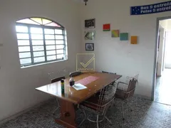 Casa com 3 Quartos à venda, 182m² no Concórdia, Belo Horizonte - Foto 14