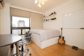 Apartamento com 3 Quartos para alugar, 247m² no Vila Suzana, São Paulo - Foto 13