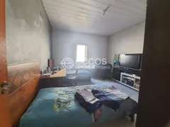 Casa com 3 Quartos à venda, 177m² no Tabajaras, Uberlândia - Foto 2