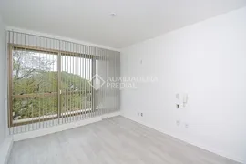 Conjunto Comercial / Sala para alugar, 27m² no Tristeza, Porto Alegre - Foto 1