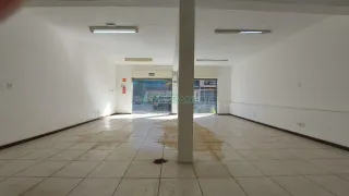 Loja / Salão / Ponto Comercial para alugar, 117m² no Centro, Caxias do Sul - Foto 8