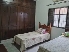 Casa com 3 Quartos à venda, 220m² no Carmo, Araraquara - Foto 11