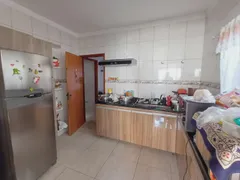 Casa com 3 Quartos à venda, 300m² no Jardim Holanda, Uberlândia - Foto 16