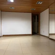 Loja / Salão / Ponto Comercial para alugar no Varzea, Teresópolis - Foto 1