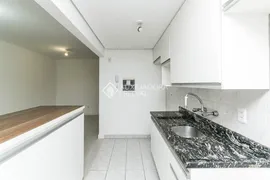 Apartamento com 2 Quartos para alugar, 59m² no Cristal, Porto Alegre - Foto 2