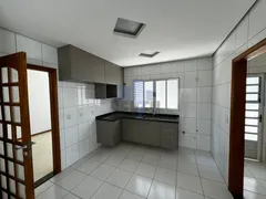 Casa de Condomínio com 3 Quartos à venda, 308m² no Residencial Villaggio, Bauru - Foto 3