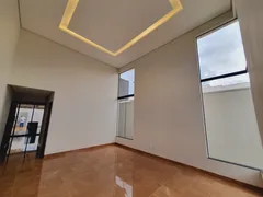 Casa com 3 Quartos à venda, 213m² no Jardim Karaíba, Uberlândia - Foto 8