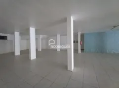 Loja / Salão / Ponto Comercial para alugar, 400m² no Centro, Portão - Foto 7