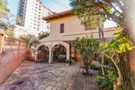 Casa com 3 Quartos à venda, 179m² no Jardim Floresta, Porto Alegre - Foto 2