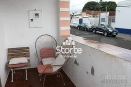 Casa com 3 Quartos à venda, 74m² no Centro, Araguari - Foto 4