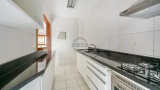 Sobrado com 4 Quartos à venda, 219m² no Ipanema, Porto Alegre - Foto 6