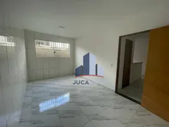 Casa com 1 Quarto para alugar, 50m² no Jardim Canadá, Mauá - Foto 5