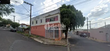 Casa com 3 Quartos à venda, 269m² no Tabajaras, Uberlândia - Foto 2