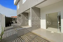 Casa de Condomínio com 2 Quartos à venda, 50m² no Estancia Sao Jose, Peruíbe - Foto 1