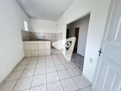Casa com 2 Quartos para alugar, 65m² no Cidade 2000, Fortaleza - Foto 8