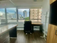 Conjunto Comercial / Sala para alugar, 105m² no Jardim Europa, Porto Alegre - Foto 20