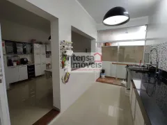 Casa com 4 Quartos à venda, 191m² no Vila São José, Taubaté - Foto 3